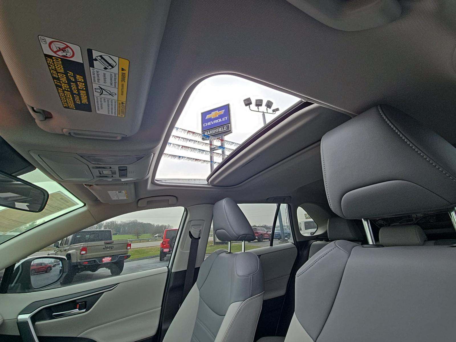 2022 Toyota RAV4 Hybrid XLE Premium AWD