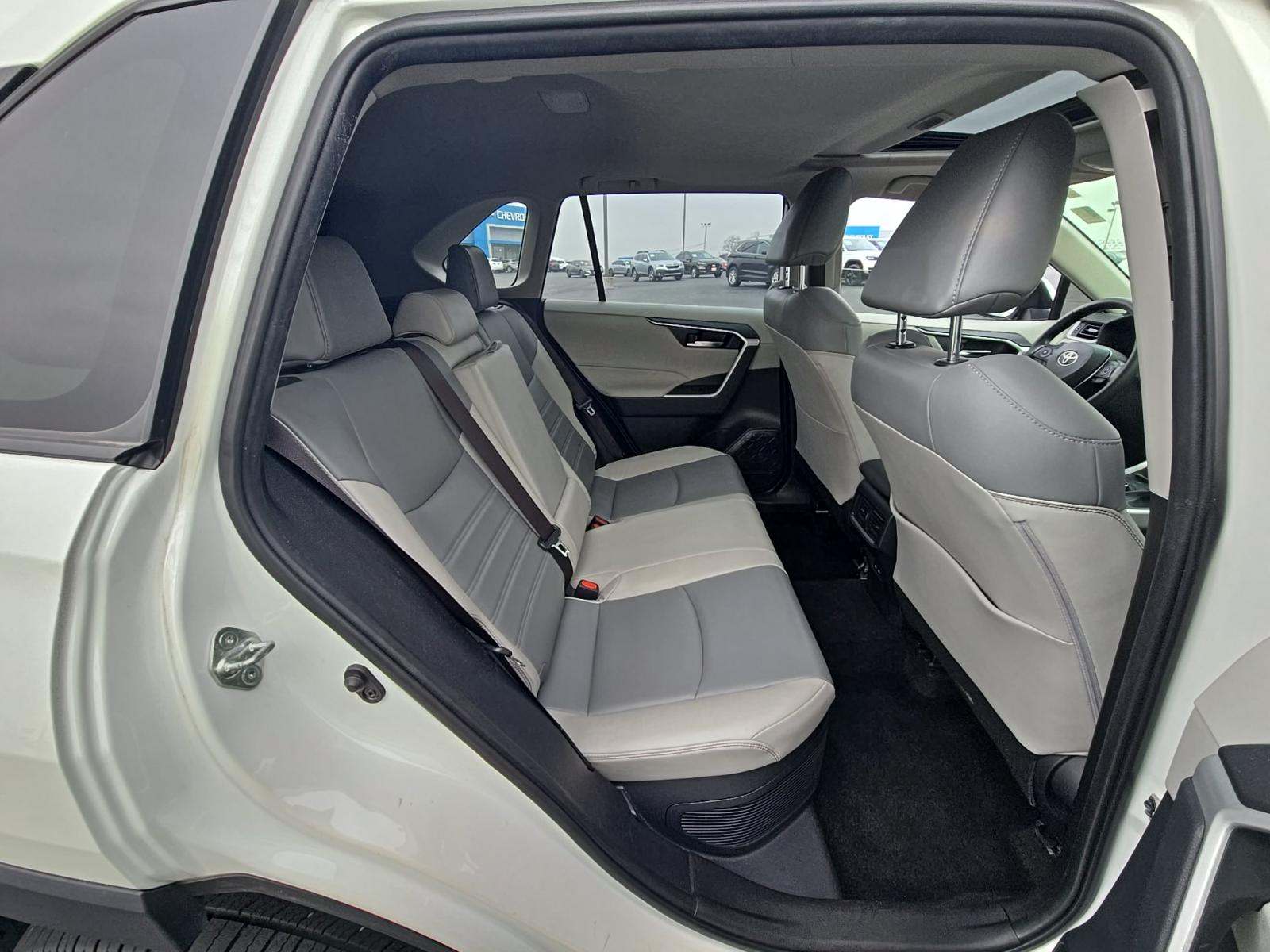 2022 Toyota RAV4 Hybrid XLE Premium AWD