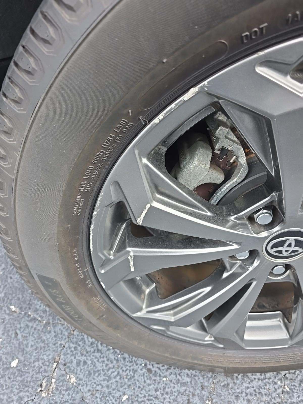 2022 Toyota RAV4 Hybrid XLE Premium AWD