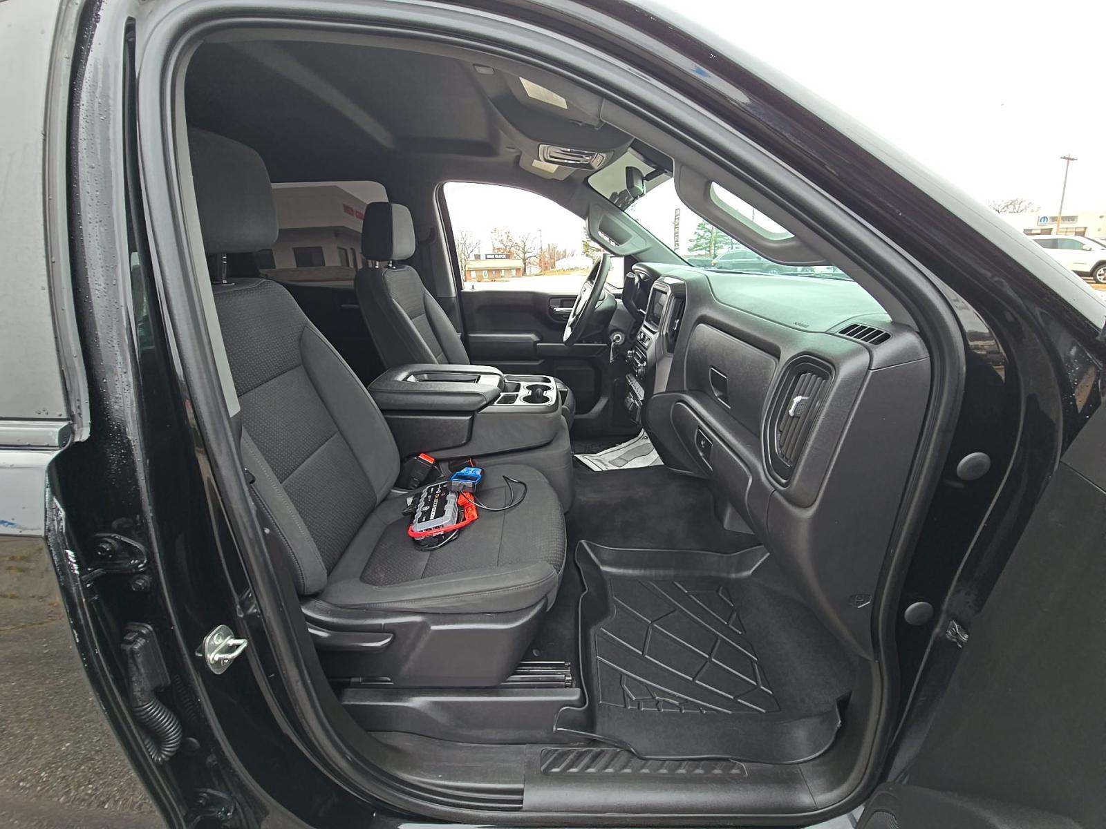 2021 Chevrolet Silverado 1500 Custom AWD