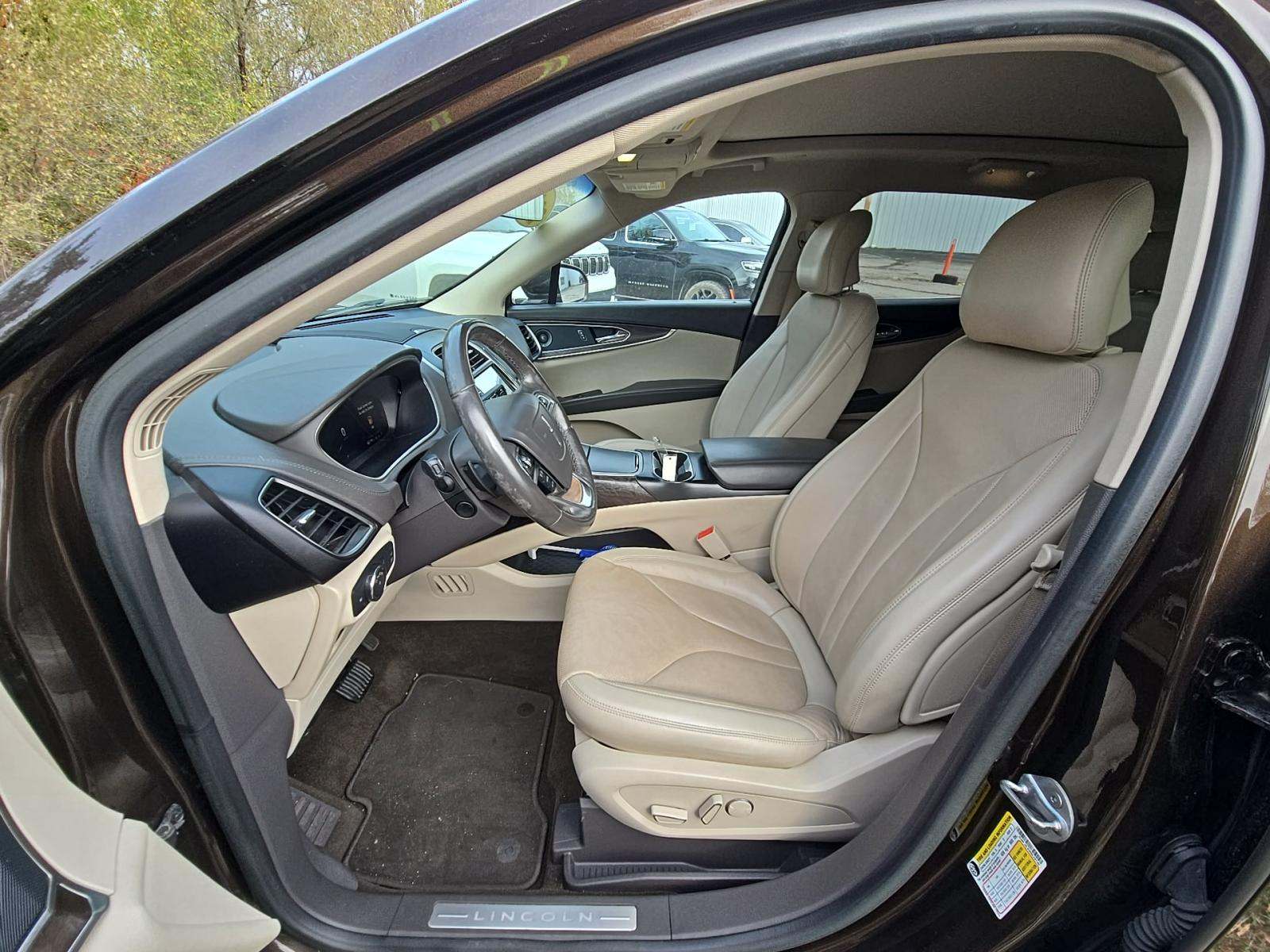 2019 Lincoln Nautilus Reserve AWD