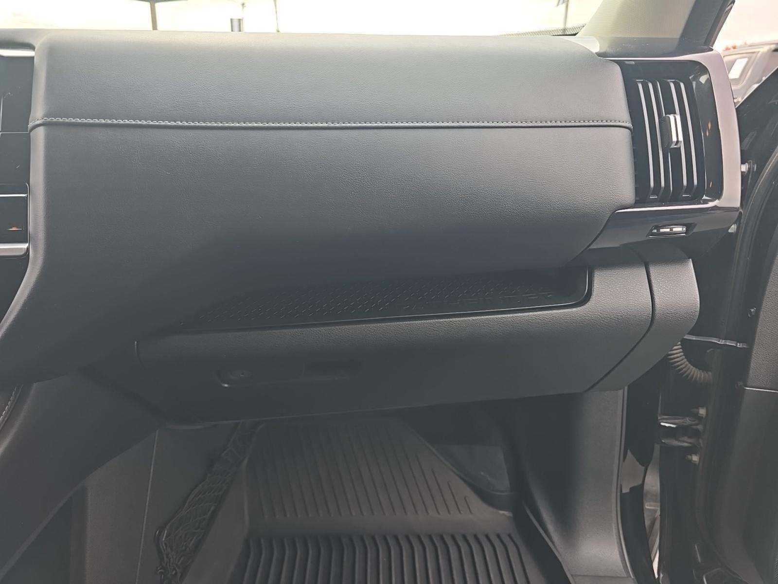 2022 Nissan Pathfinder S FWD