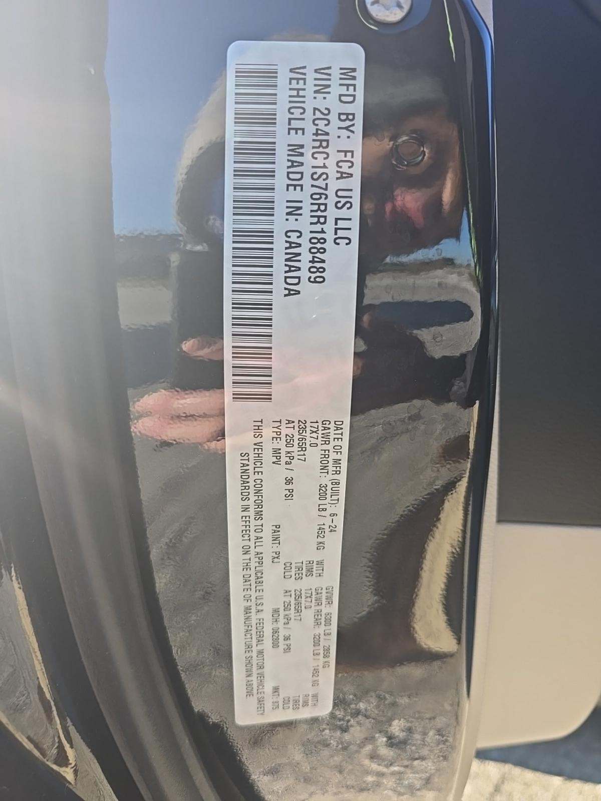 2024 Chrysler Pacifica Hybrid Select FWD