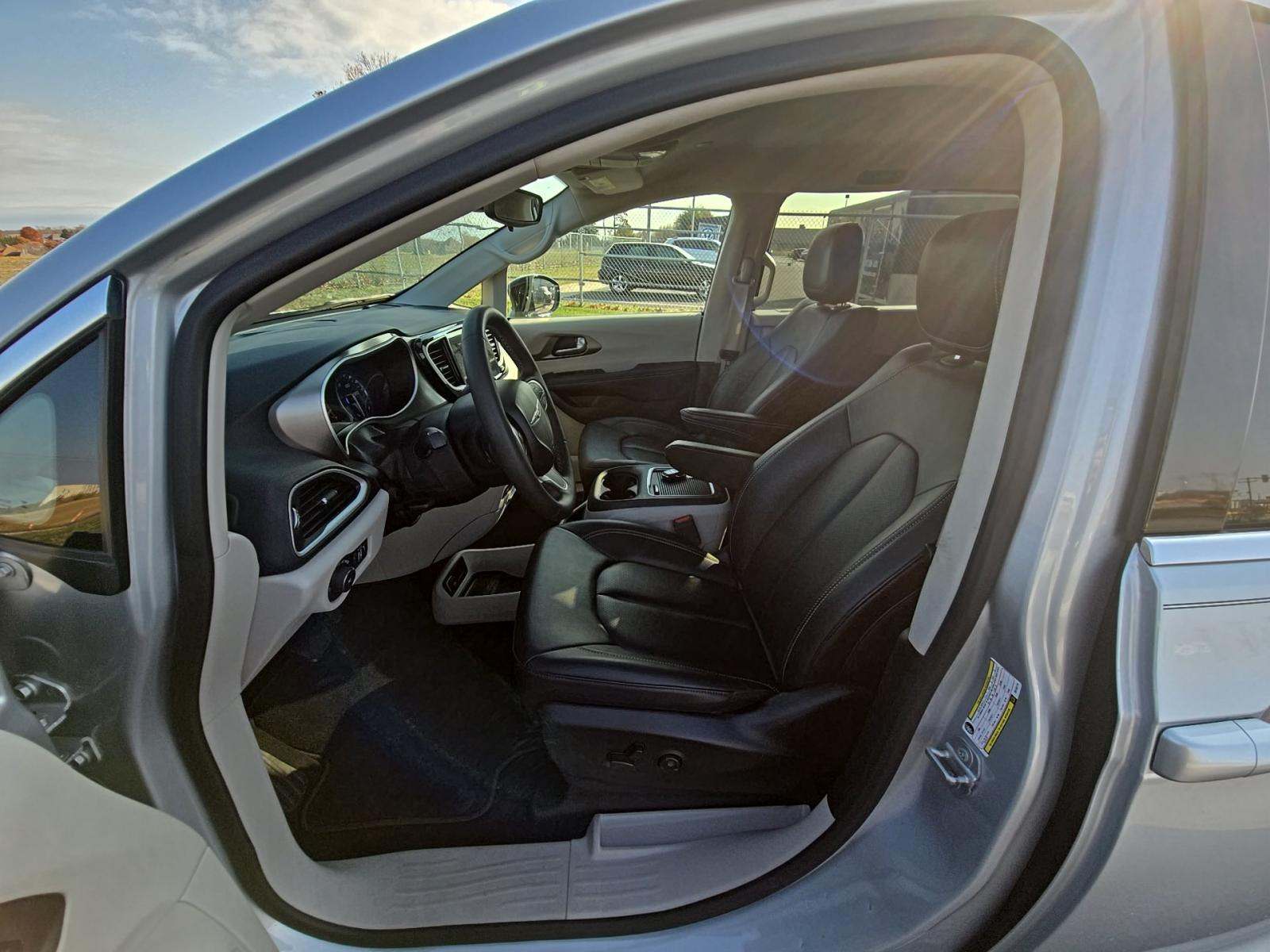 2024 Chrysler Pacifica Touring L FWD