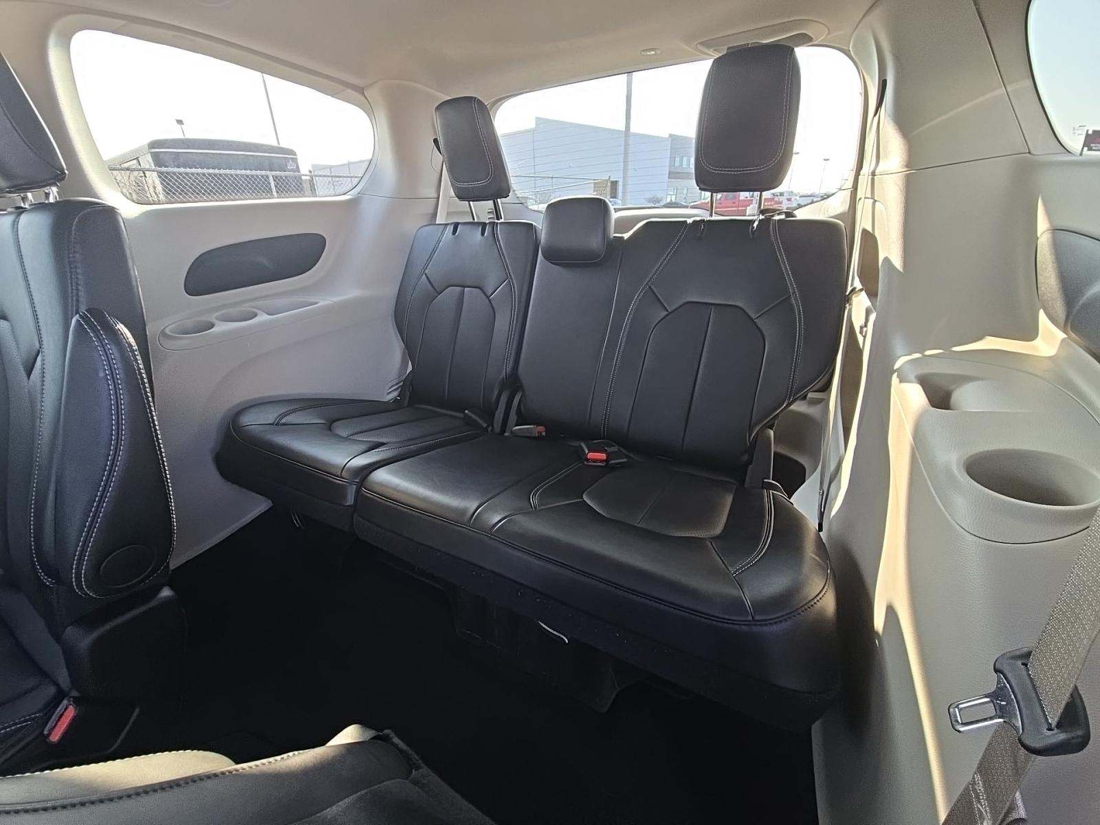 2024 Chrysler Pacifica Touring L FWD