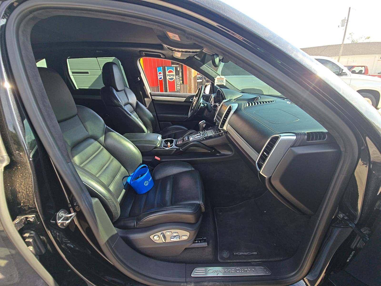 2015 Porsche Cayenne Turbo AWD