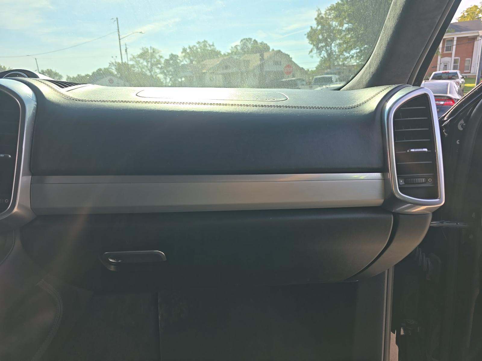 2015 Porsche Cayenne Turbo AWD