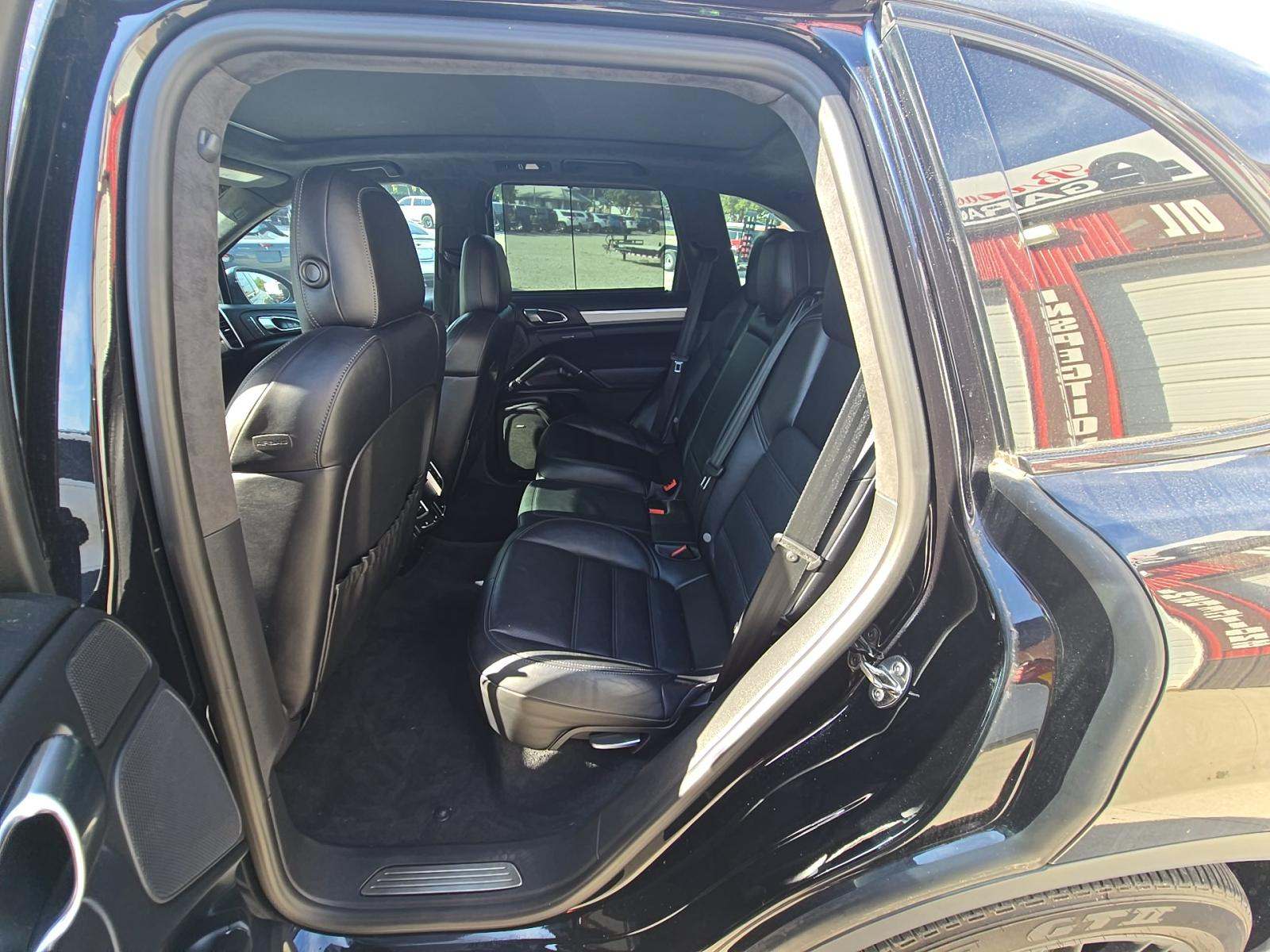 2015 Porsche Cayenne Turbo AWD