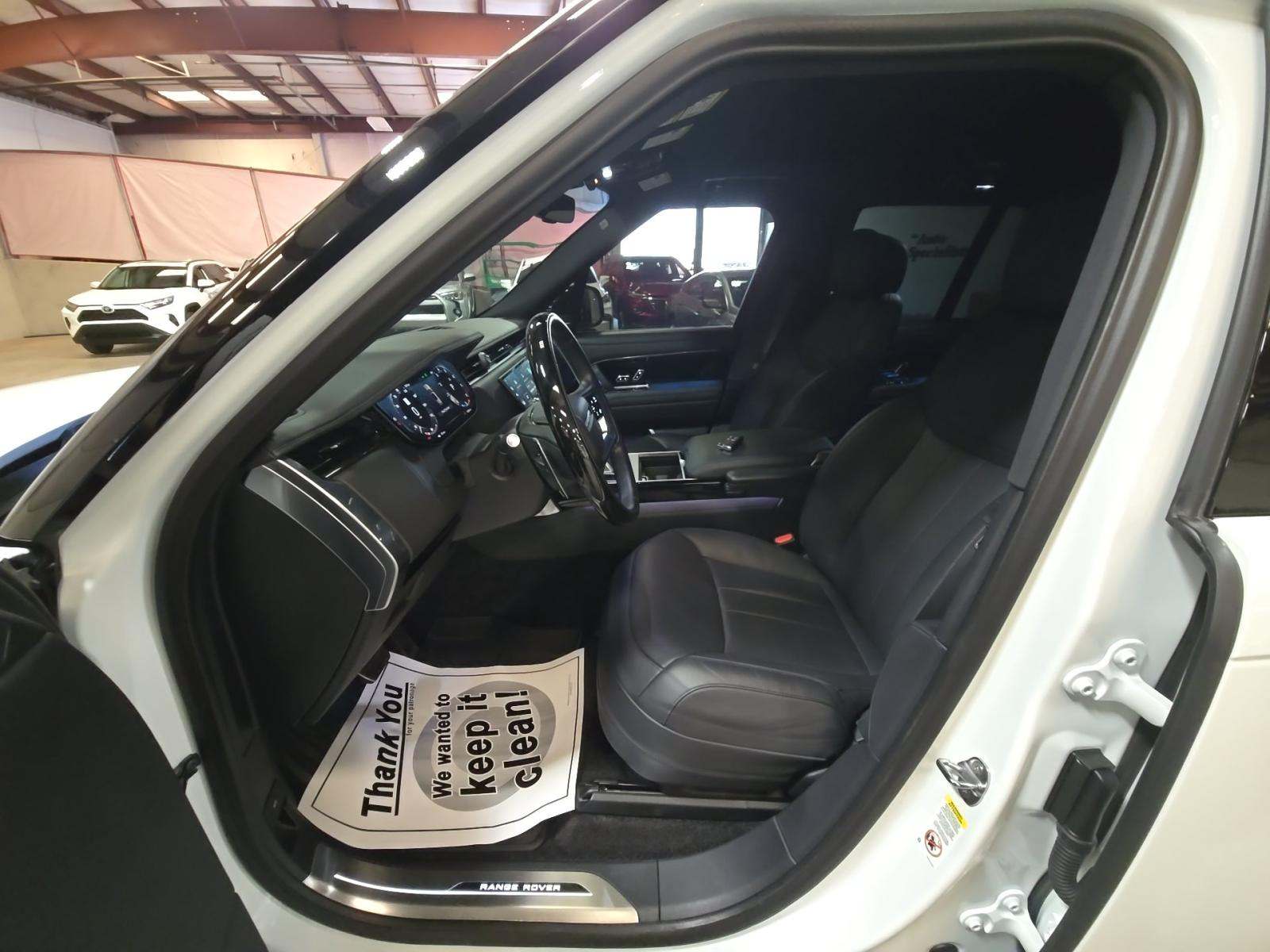 2024 Land Rover Range Rover SE AWD