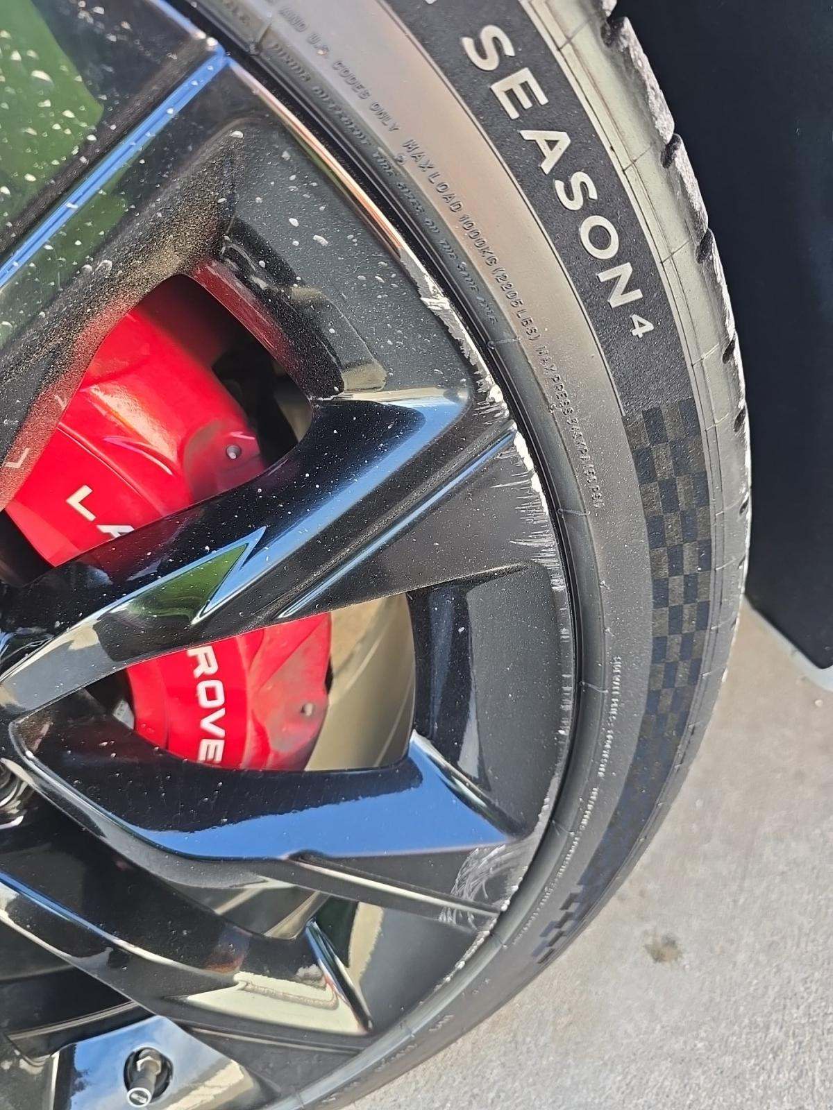 2021 Land Rover Range Rover Sport HST AWD