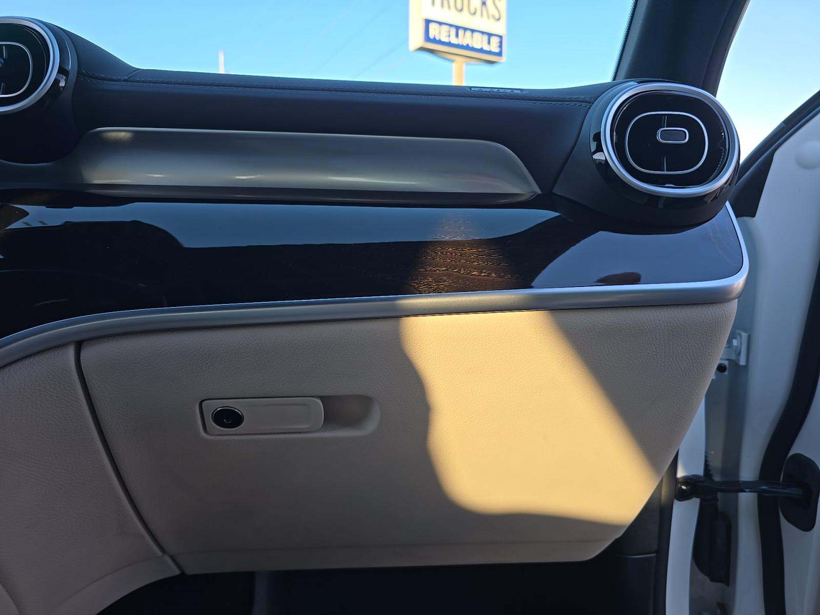 2023 Mercedes-Benz GLC GLC 300 AWD