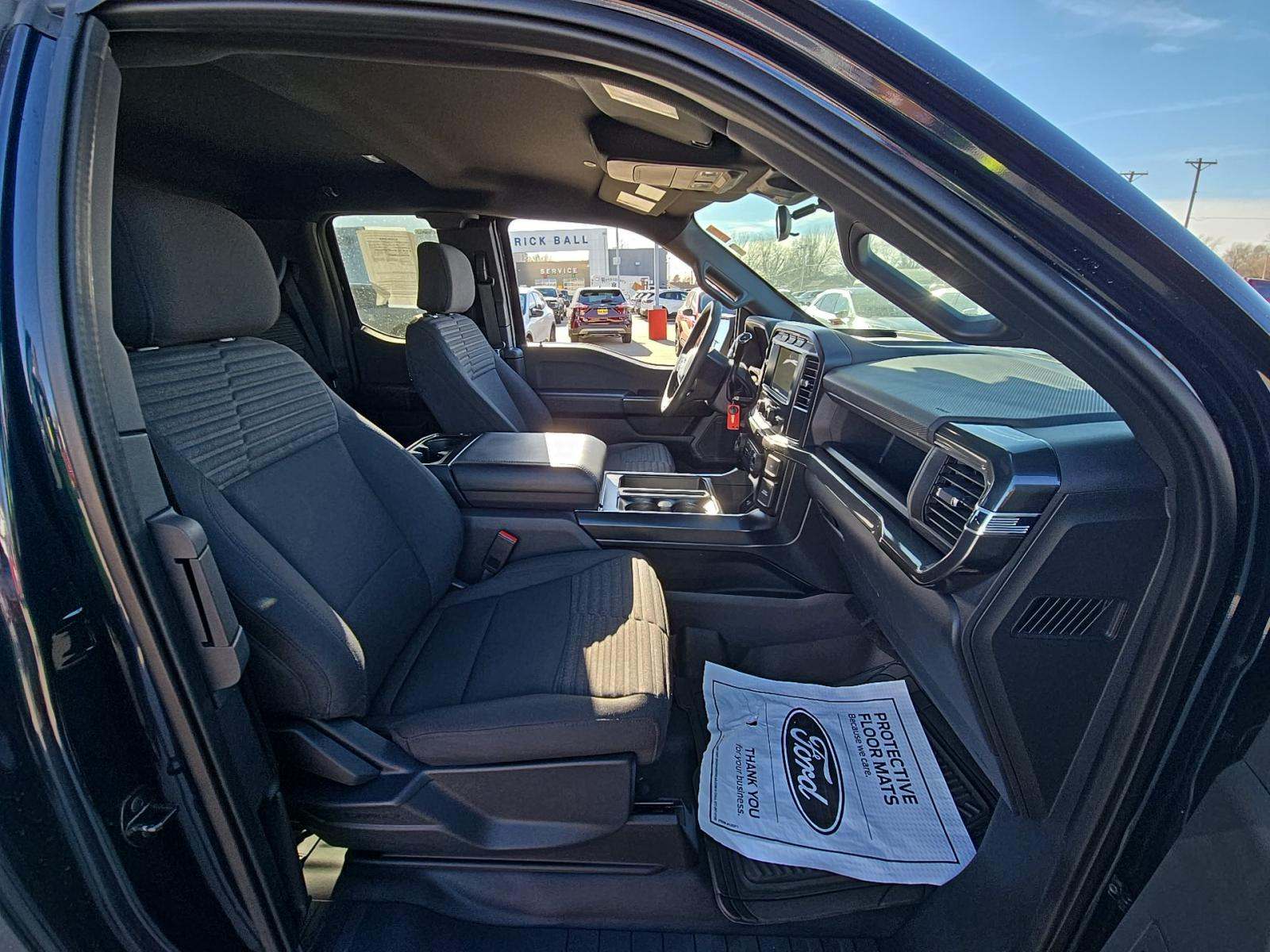 2023 Ford F-150 XL AWD