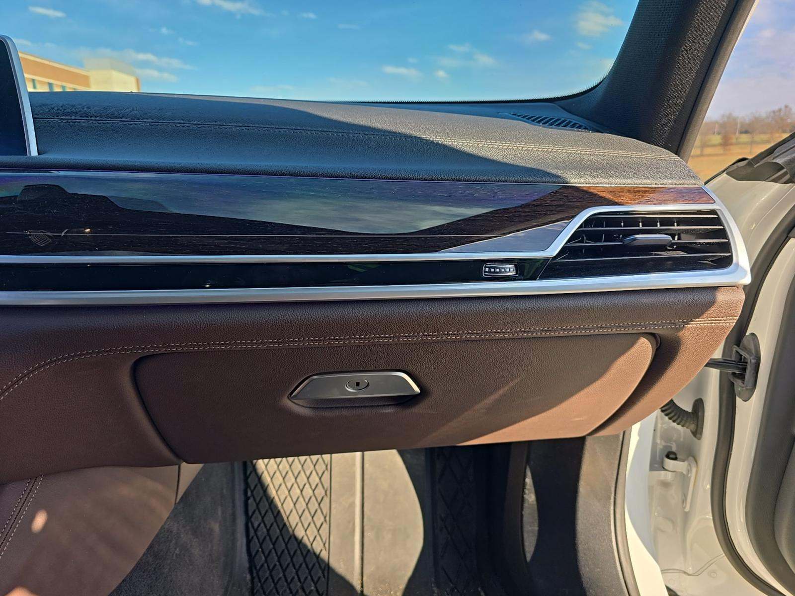 2022 BMW 7 Series 740i xDrive AWD