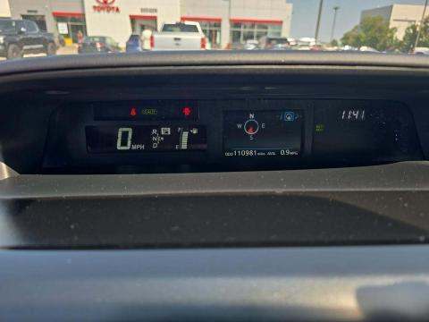 2017 Toyota Prius v Three FWD