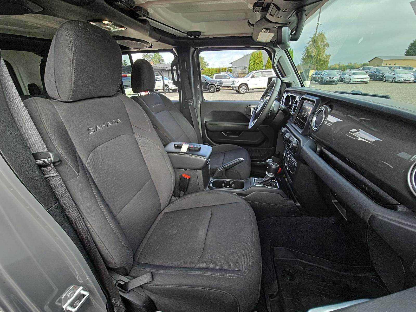 2023 Jeep Wrangler Sahara AWD