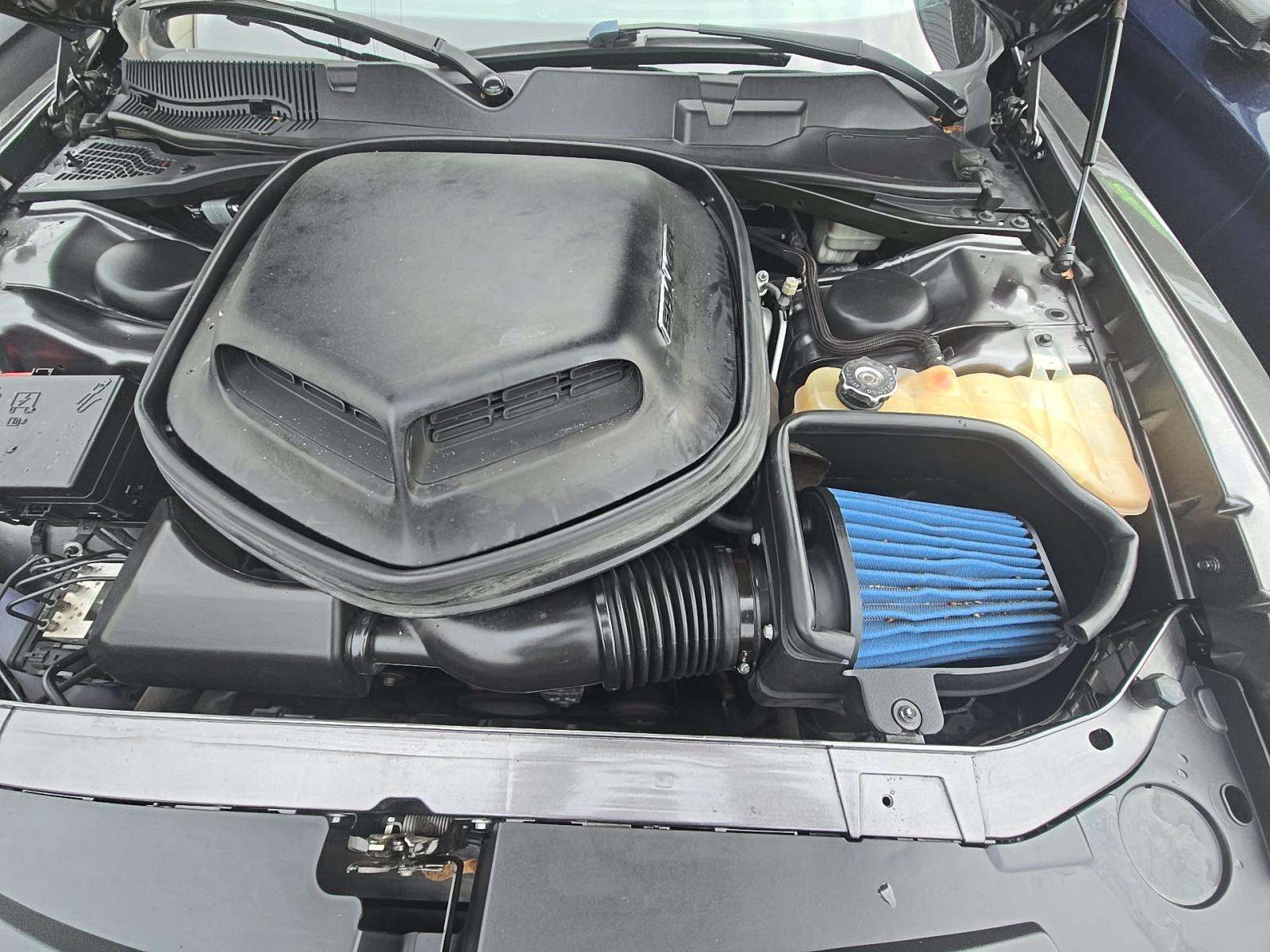 2015 Dodge Challenger R/T Shaker RWD