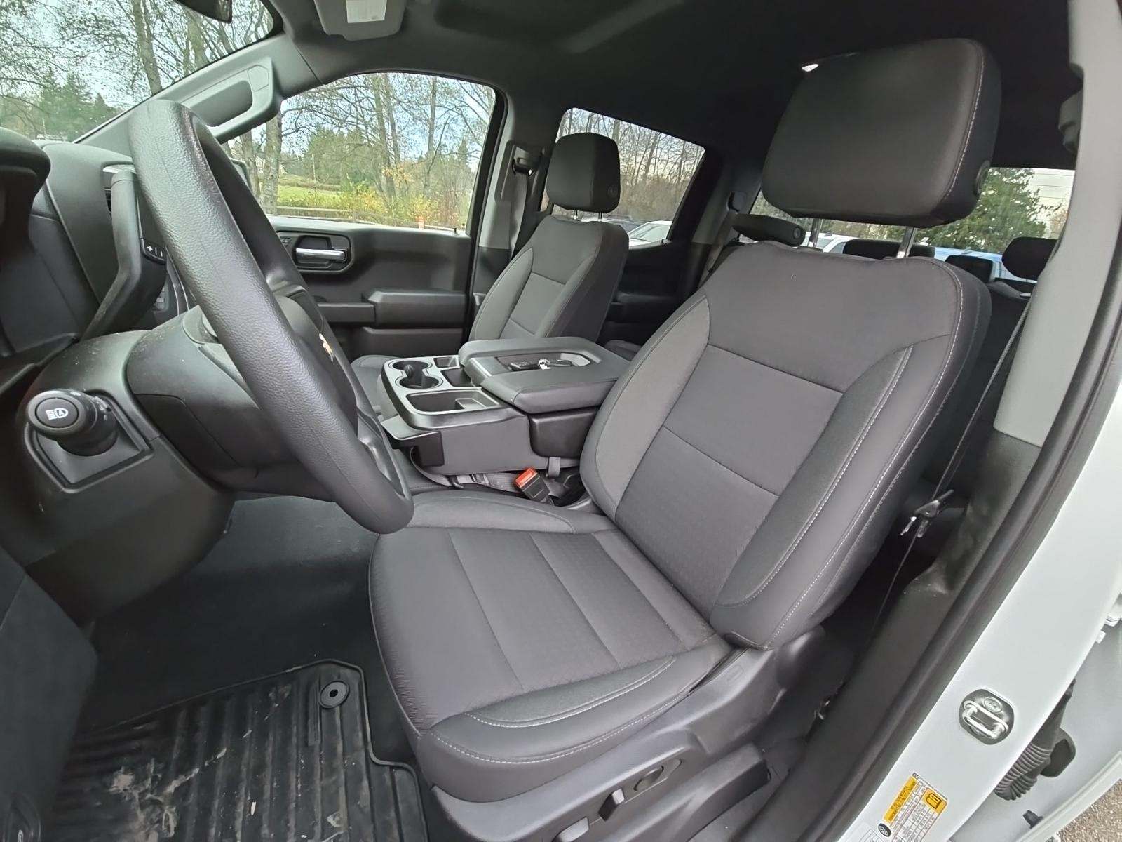 2023 Chevrolet Silverado 1500 Custom AWD