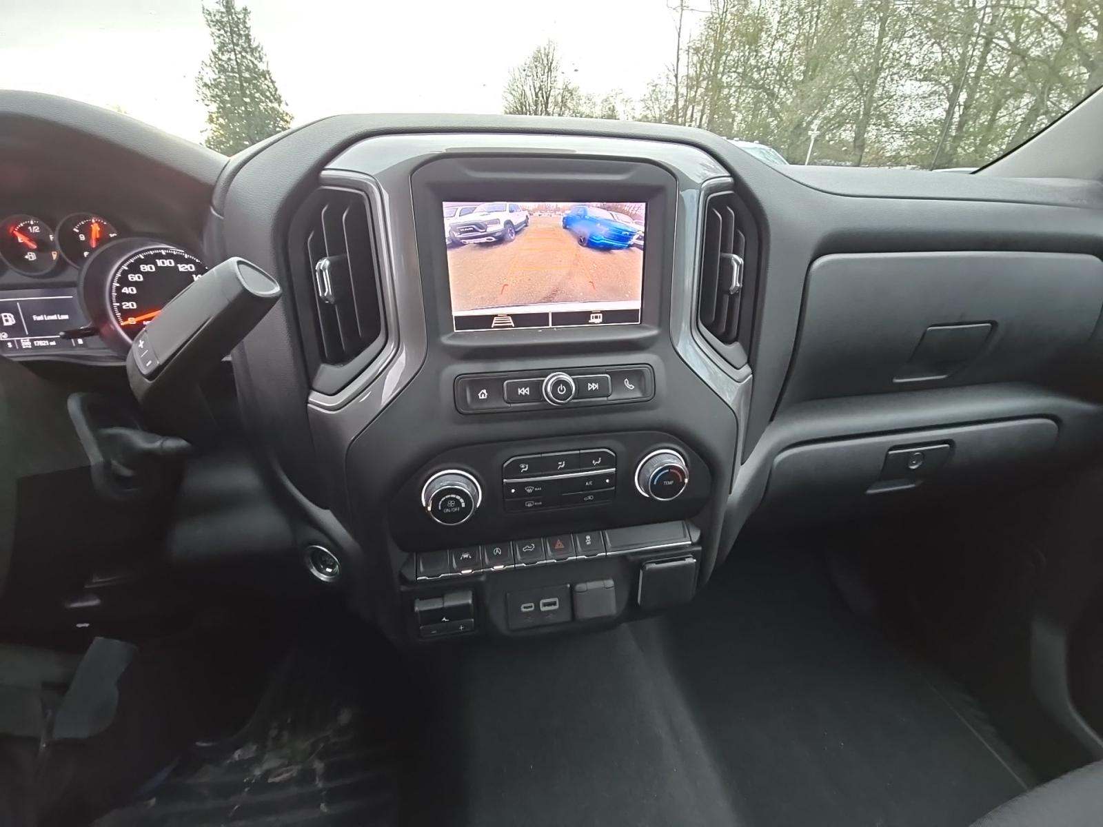 2023 Chevrolet Silverado 1500 Custom AWD