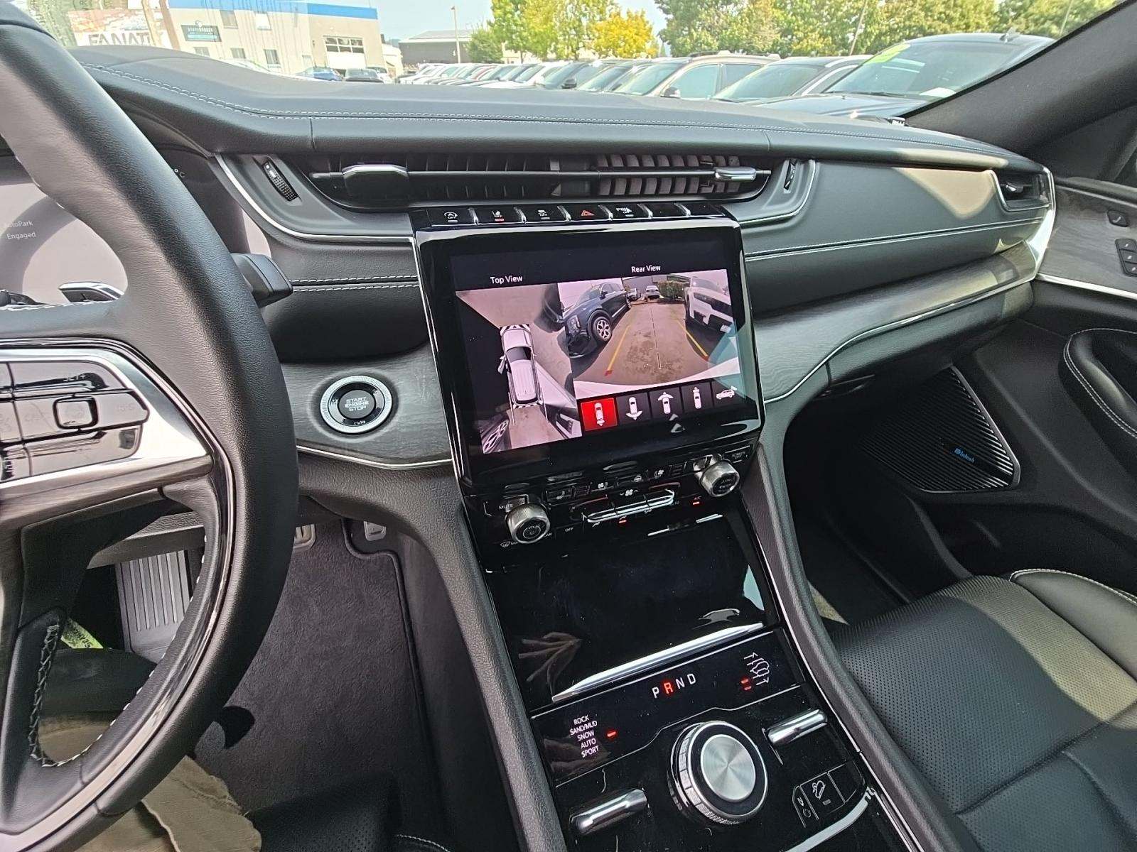 2024 Jeep Grand Cherokee Overland AWD