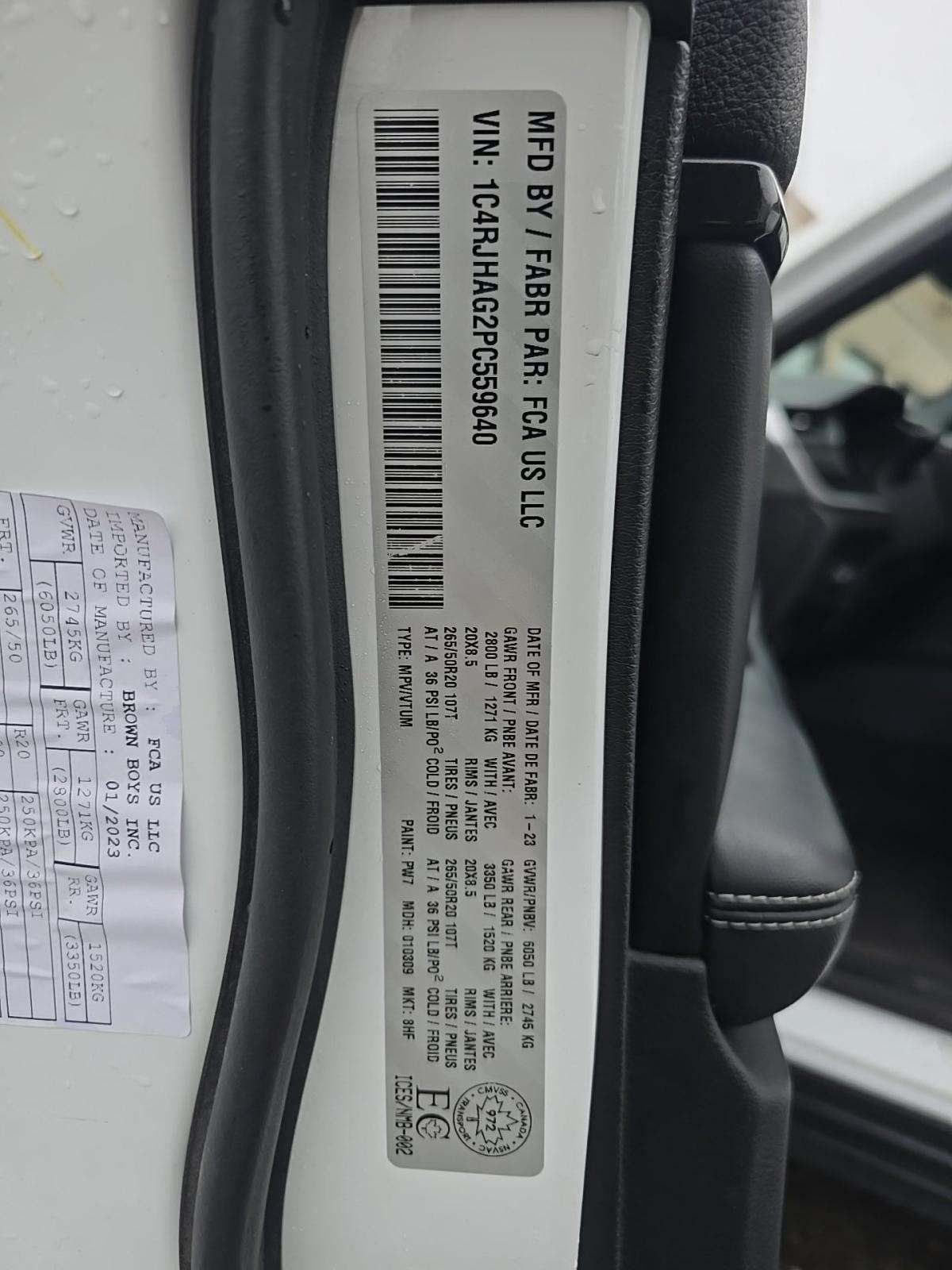 2023 Jeep Grand Cherokee Altitude AWD