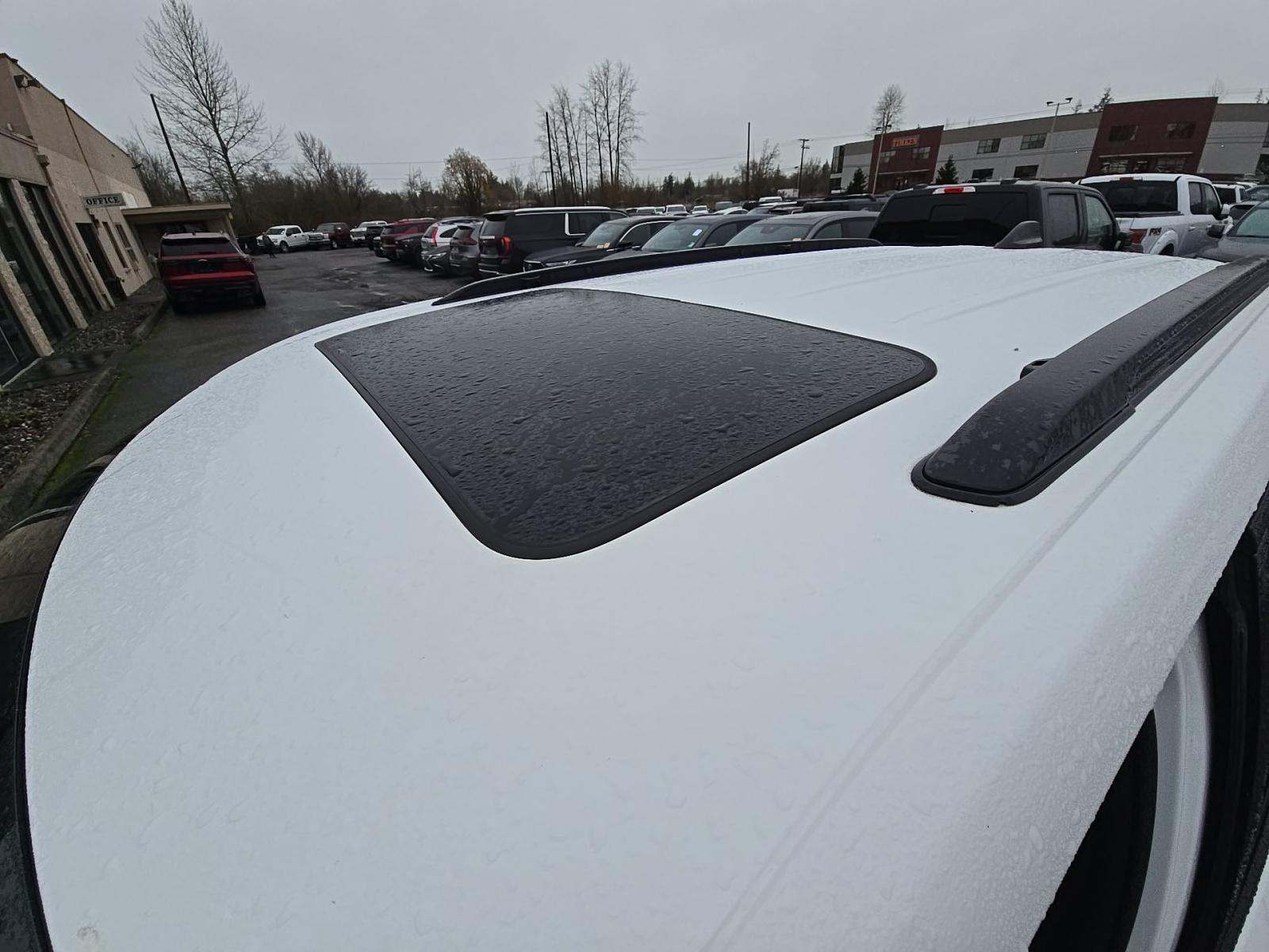 2023 Jeep Grand Cherokee Altitude AWD