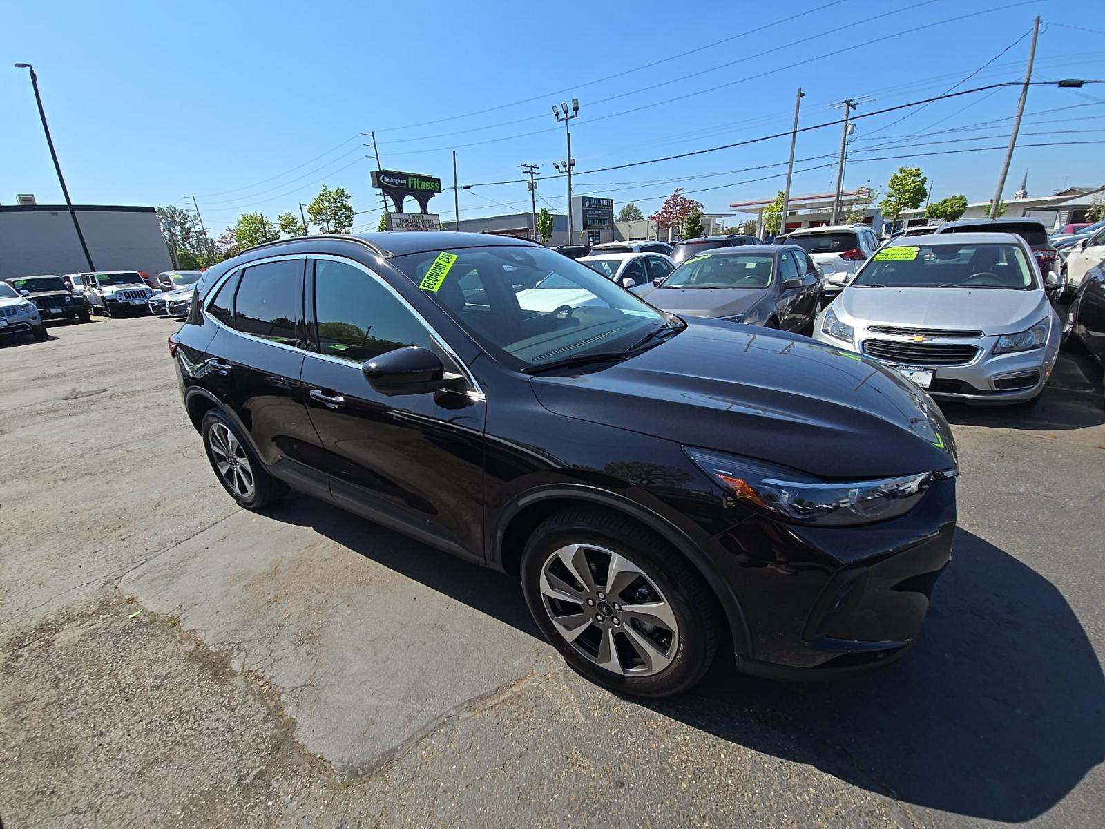 FORD ESCAPE - 4