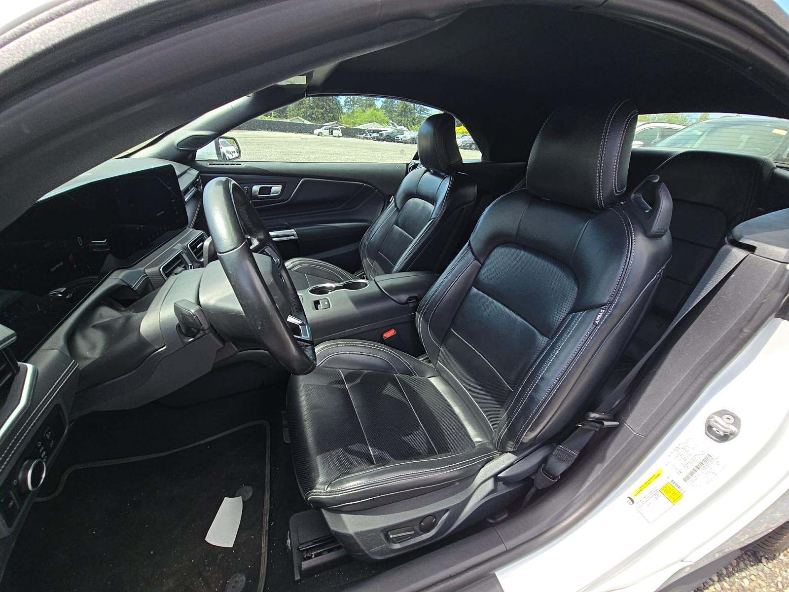 FORD MUSTANG - 2