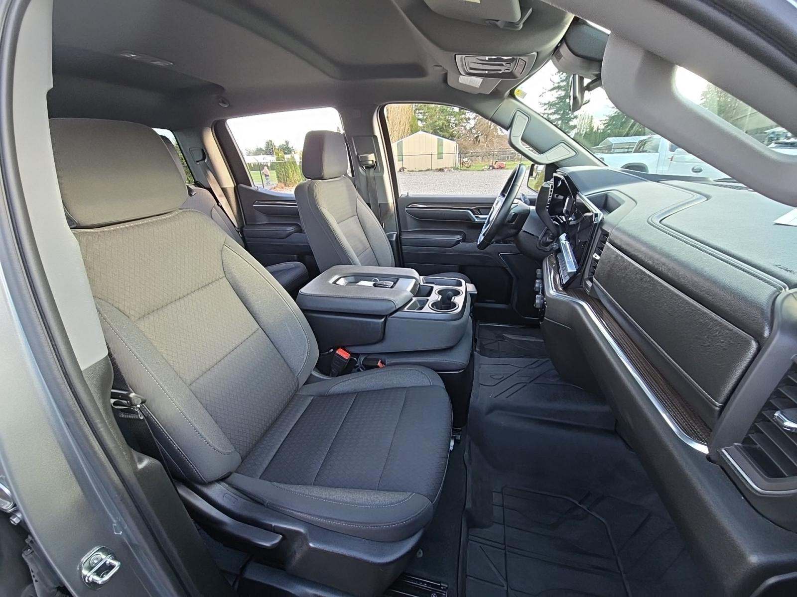 2023 Chevrolet Silverado 1500 LT AWD