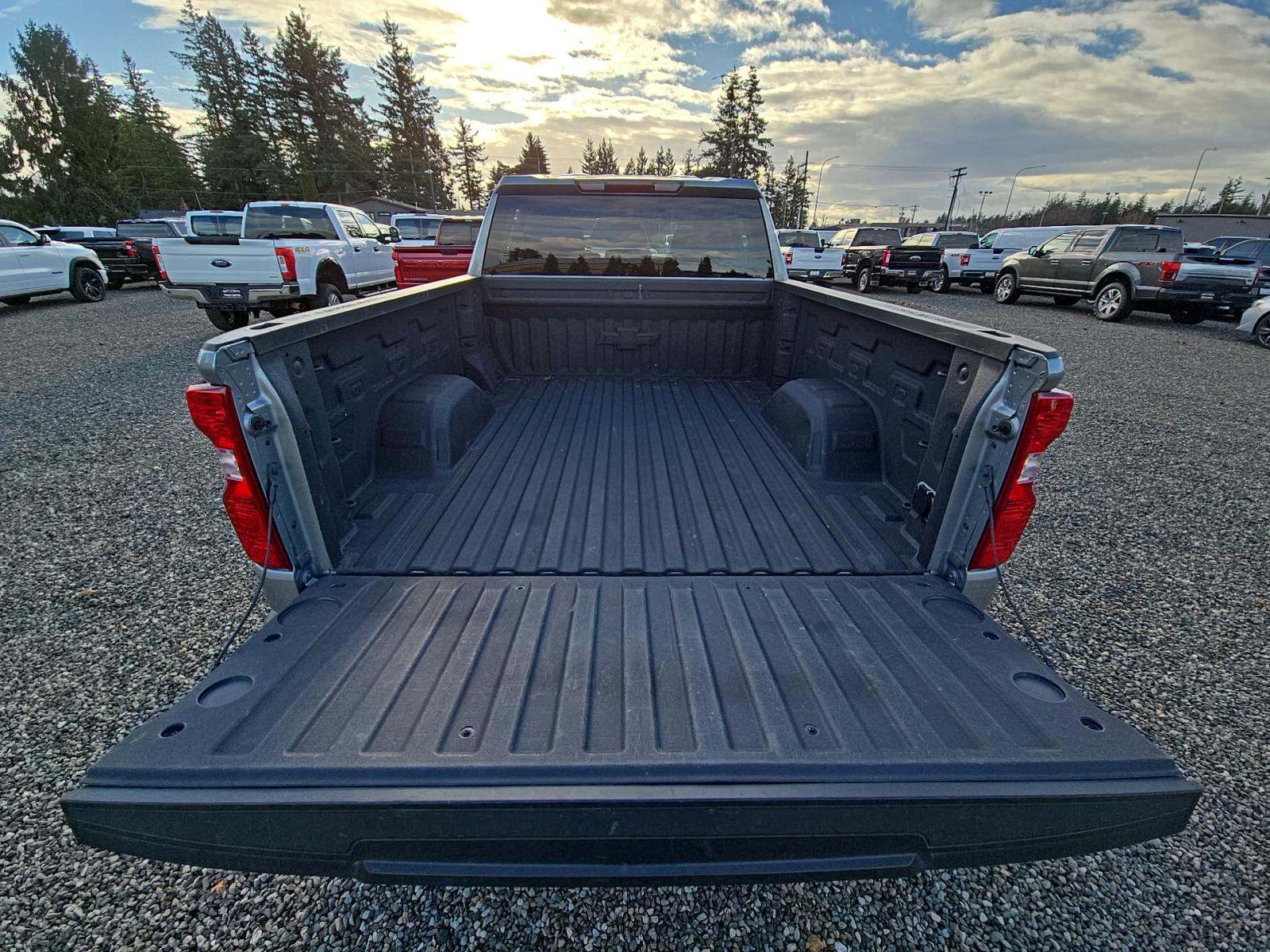 2023 Chevrolet Silverado 1500 LT AWD