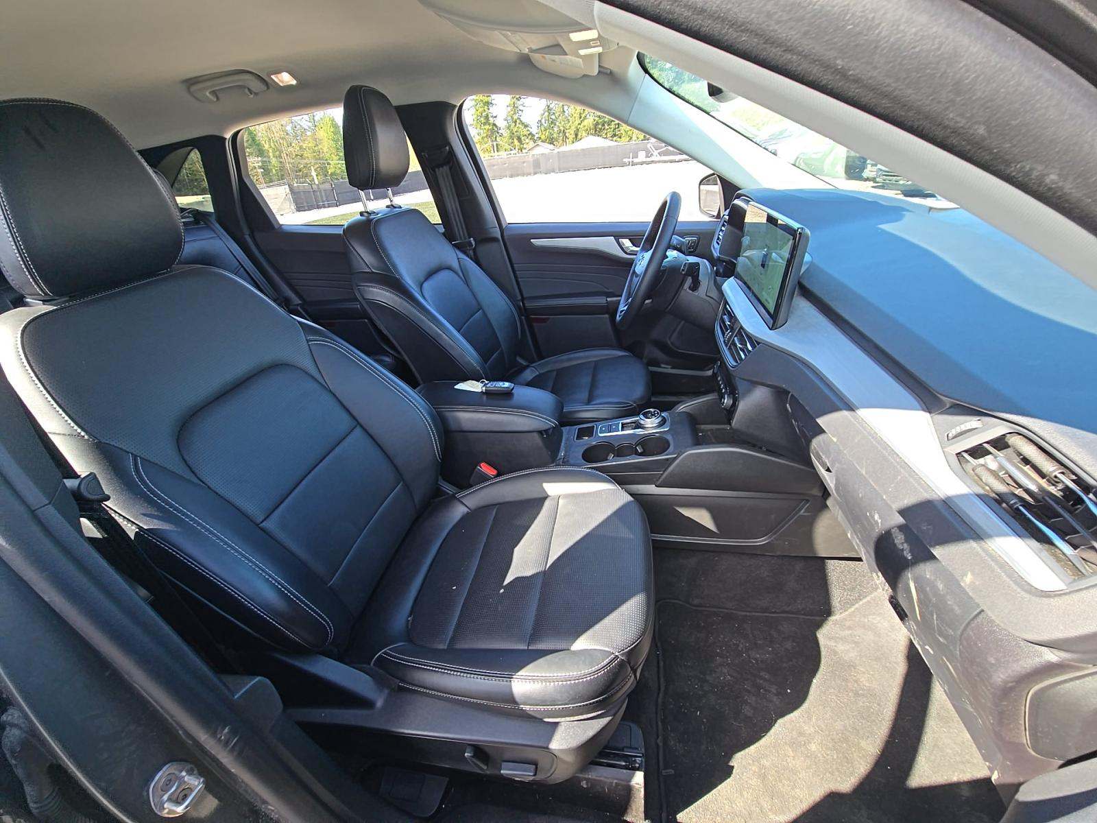 2025 Ford Escape Platinum AWD