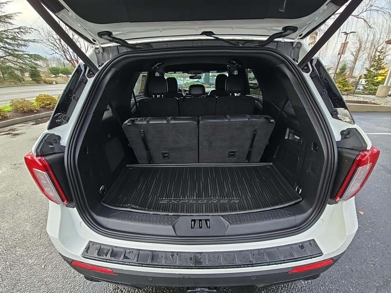 2024 Ford Explorer ST-Line AWD