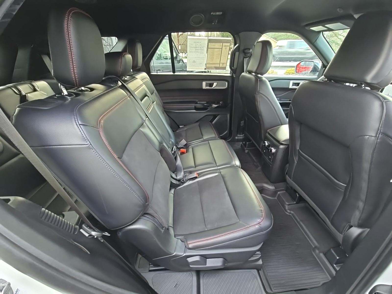 2024 Ford Explorer ST-Line AWD