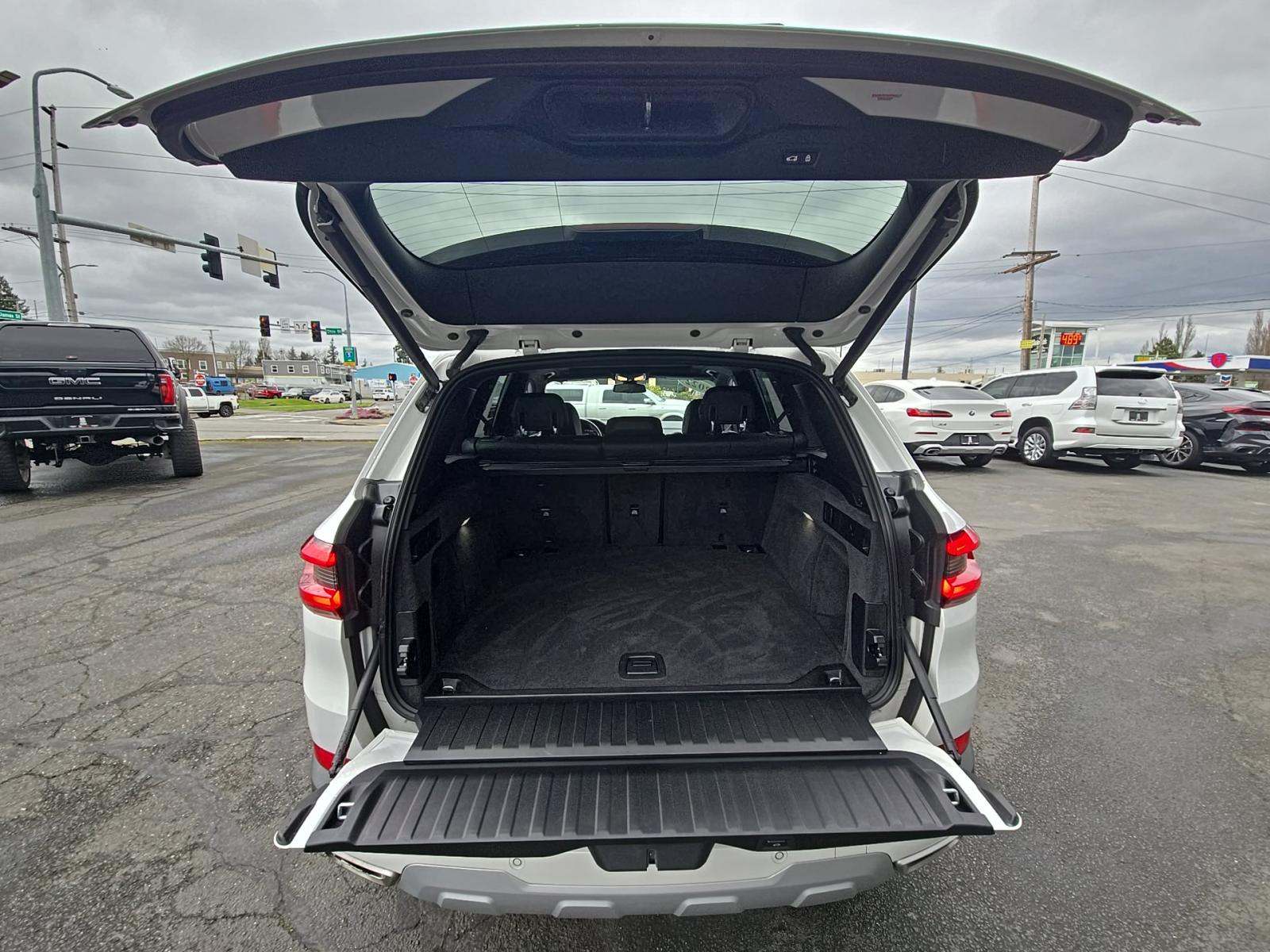 2022 BMW X5 xDrive40i AWD
