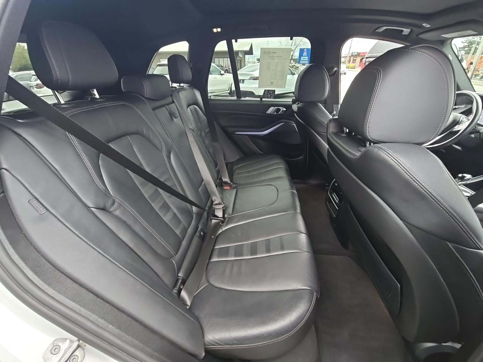 2022 BMW X5 xDrive40i AWD