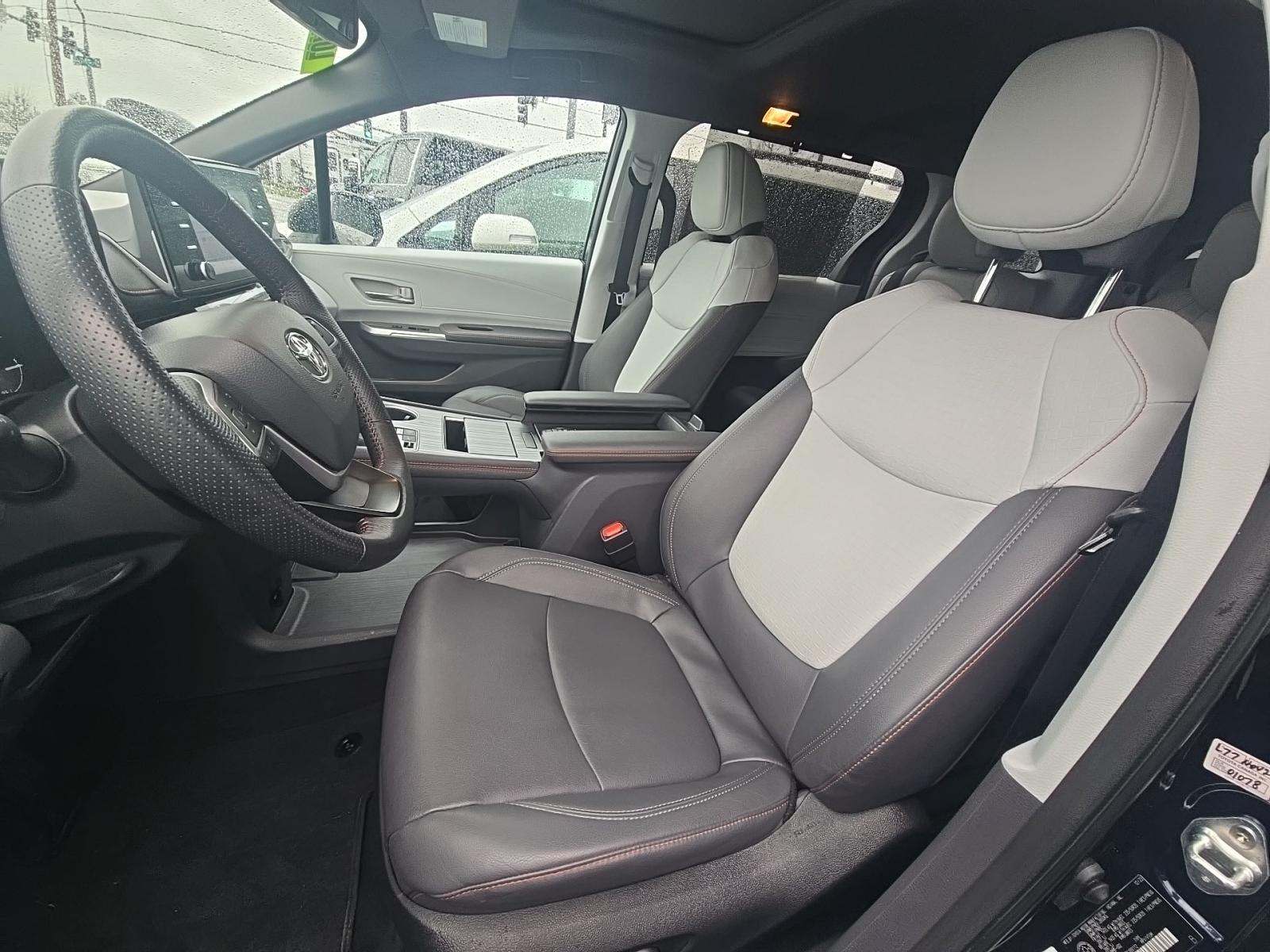 2024 Toyota Sienna XSE FWD