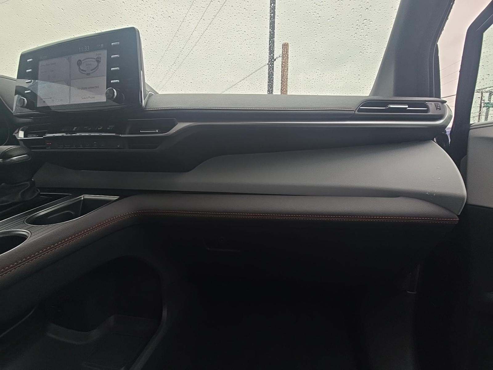 2024 Toyota Sienna XSE FWD