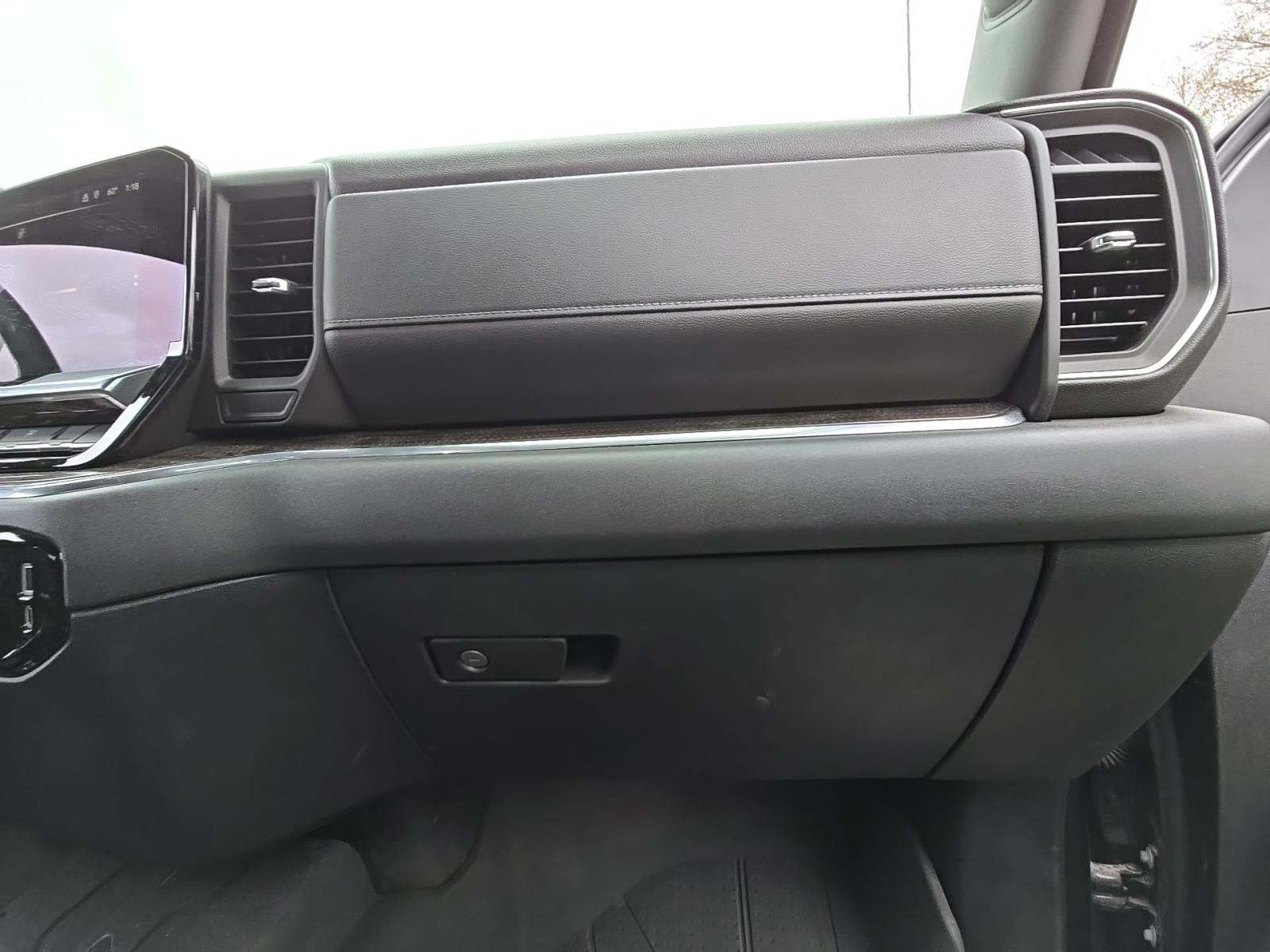 2023 Chevrolet Silverado 1500 RST AWD