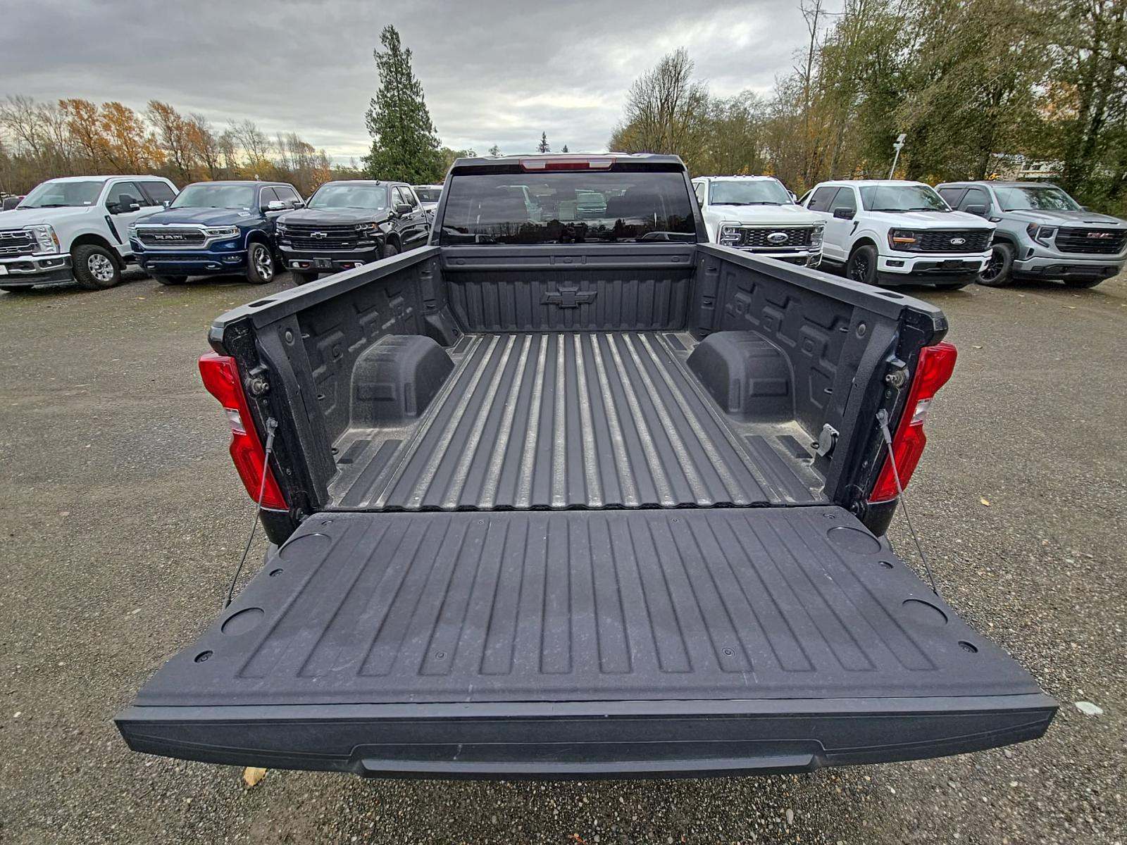 2023 Chevrolet Silverado 1500 RST AWD