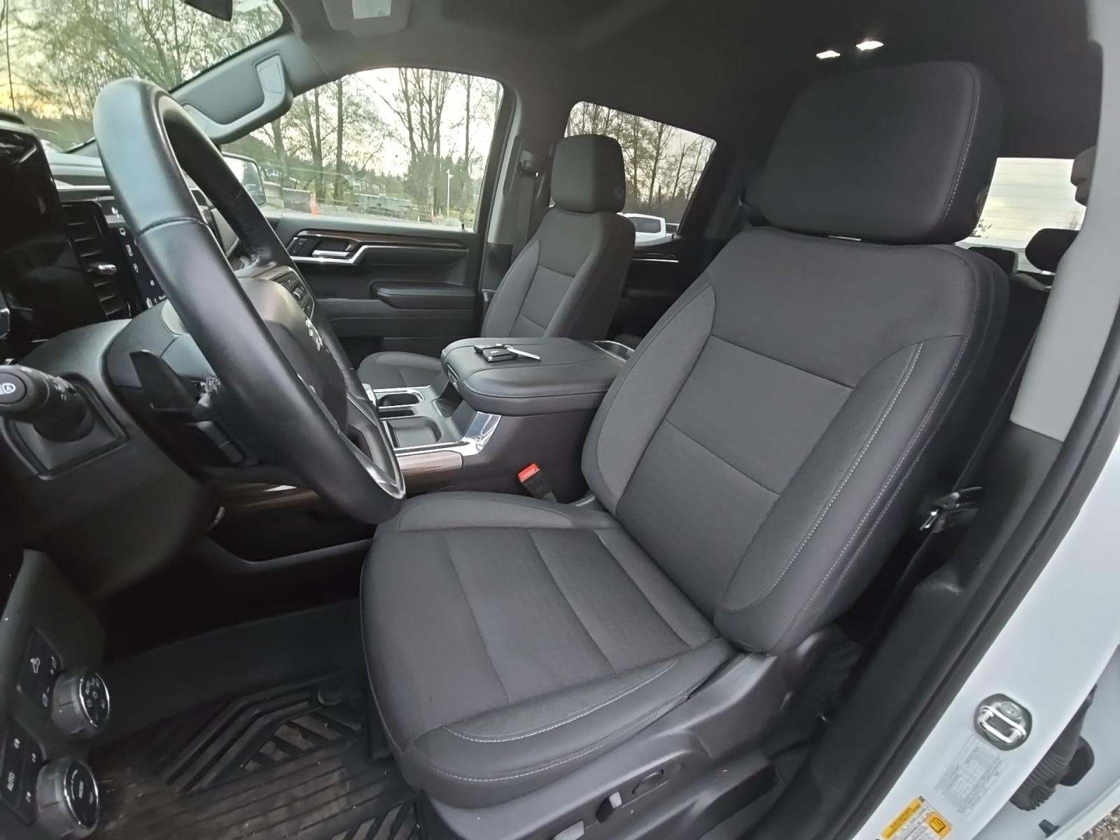 2024 Chevrolet Silverado 1500 RST AWD