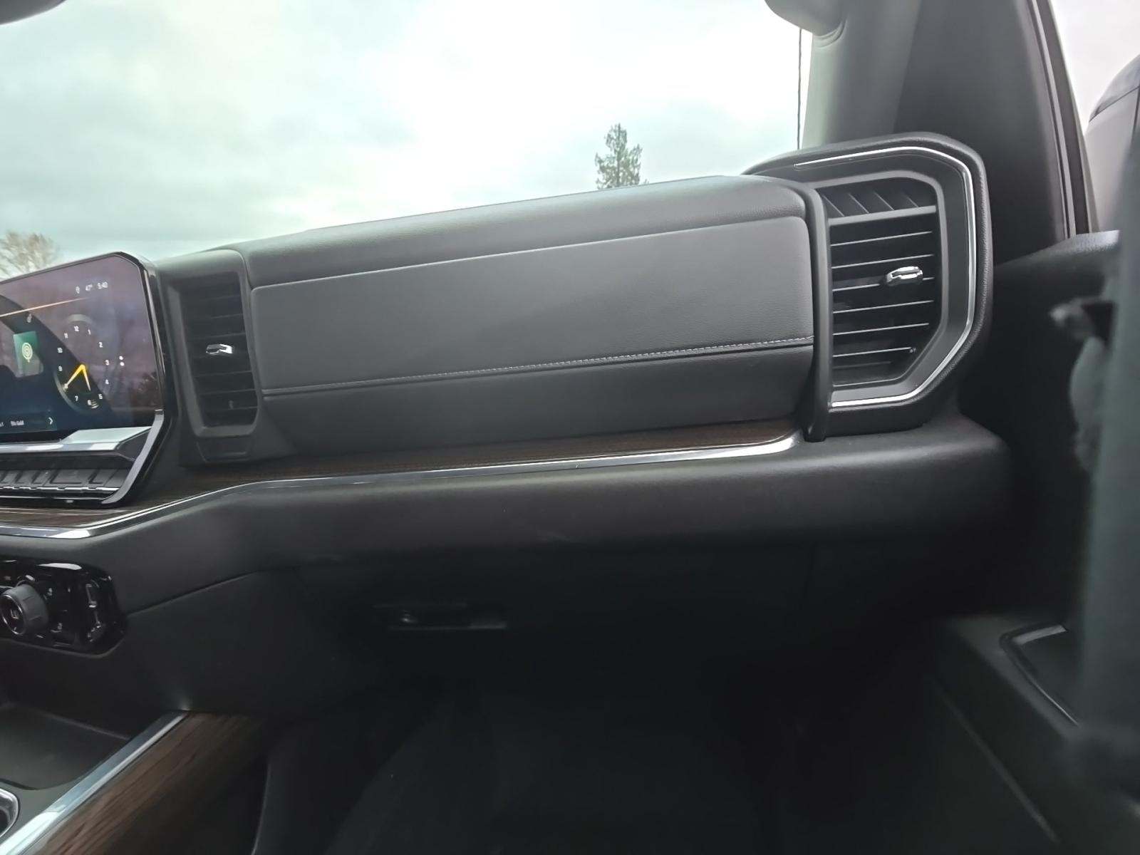 2024 Chevrolet Silverado 1500 RST AWD