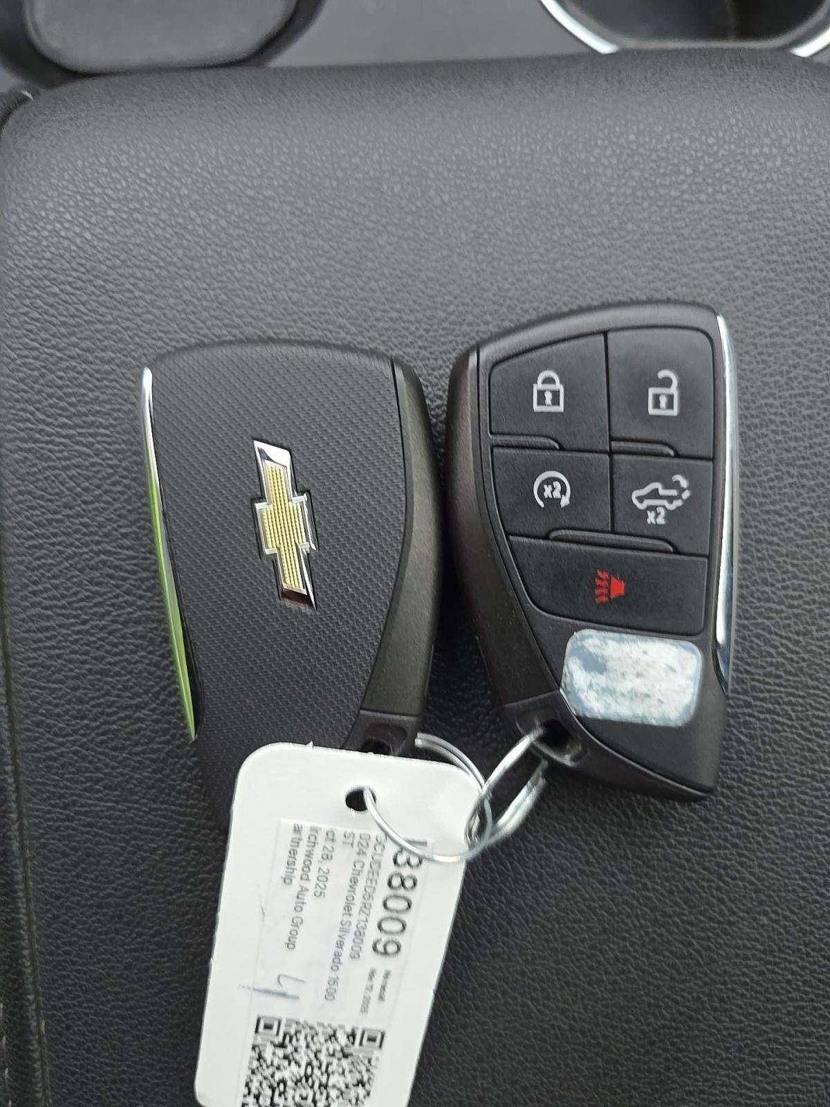 2024 Chevrolet Silverado 1500 RST AWD