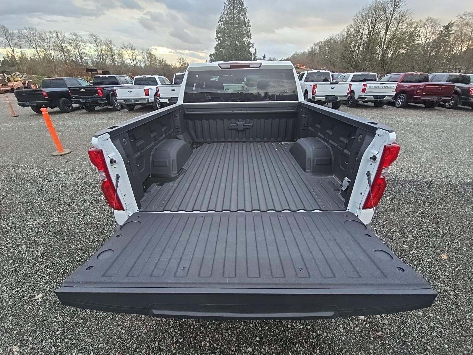 2024 Chevrolet Silverado 1500 RST AWD