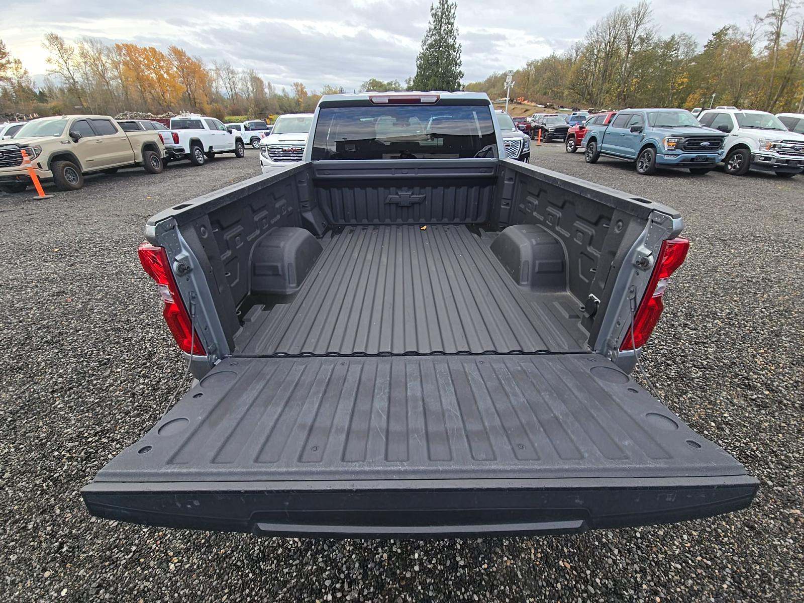 2023 Chevrolet Silverado 1500 RST AWD
