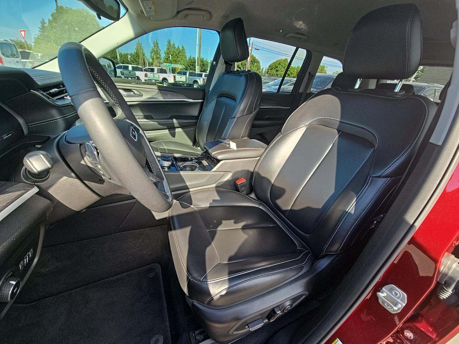 2023 Jeep Grand Cherokee Limited AWD