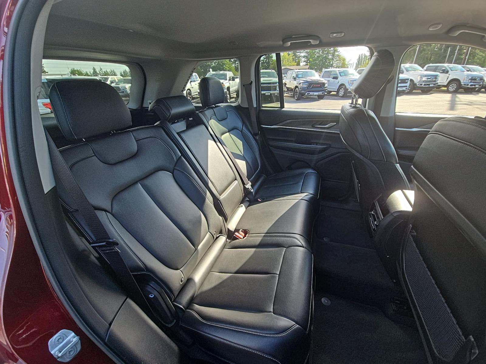 2023 Jeep Grand Cherokee Limited AWD