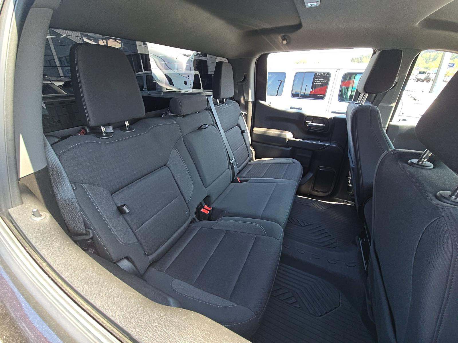 2023 Chevrolet Silverado 1500 Custom AWD