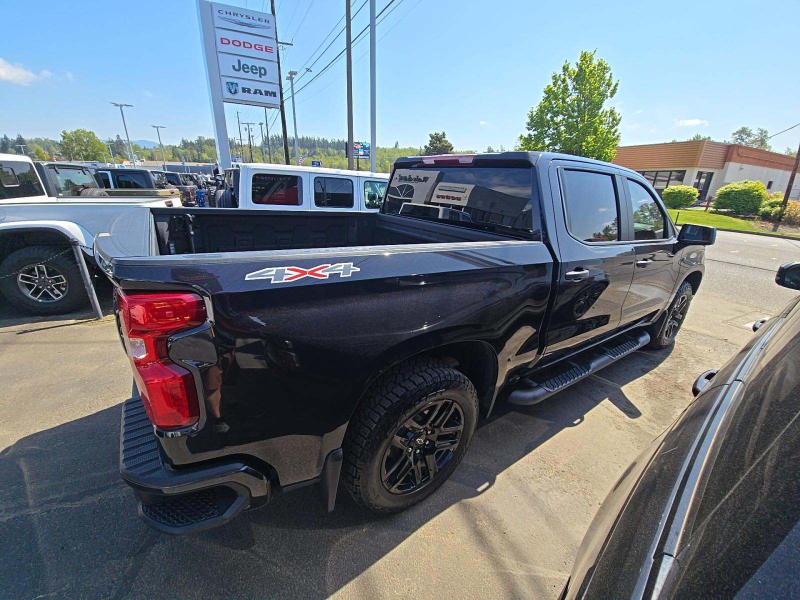 2023 Chevrolet Silverado 1500 Custom AWD