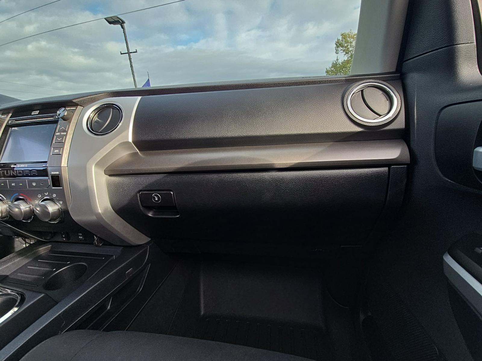 2016 Toyota Tundra SR5 AWD