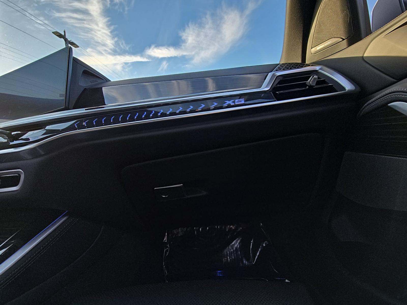2024 BMW X5 xDrive40i AWD