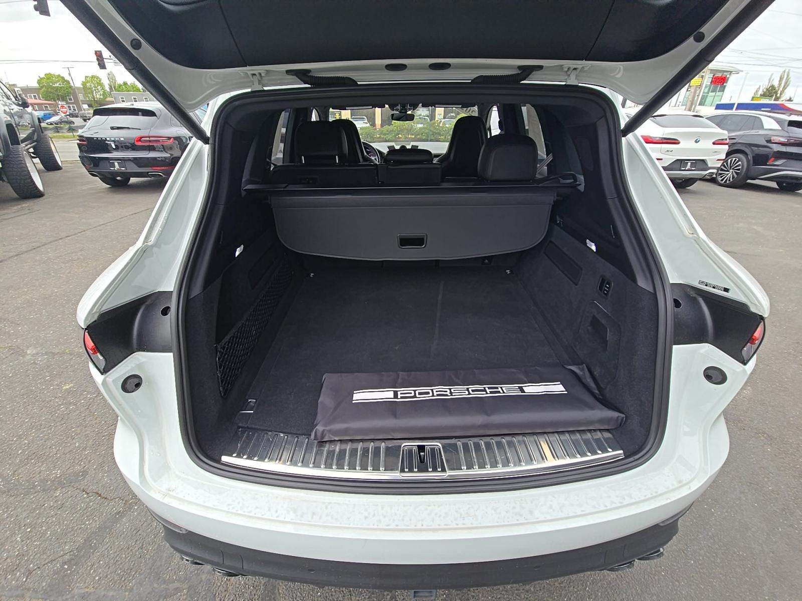 PORSCHE CAYENNE - 10